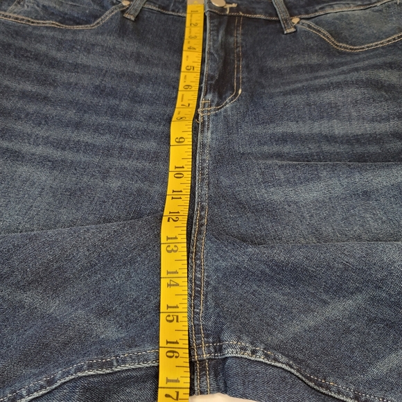 BP High Rise Mom Jean Dark Wash Distressed 18 - Picture 10 of 13